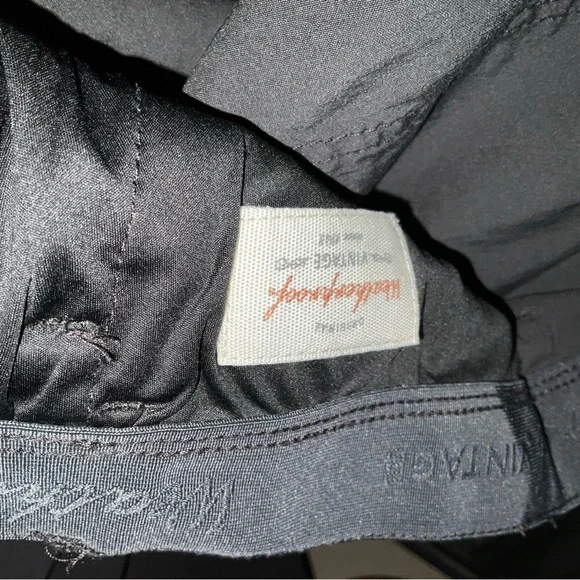 Men's Black Cargo Pants - Picture 6 of 6